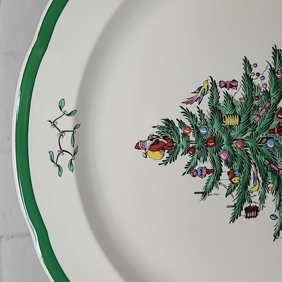 Spode Christmas Tree 12" Round Scalloped Chop Plate/Platter - Picture 3 of 17